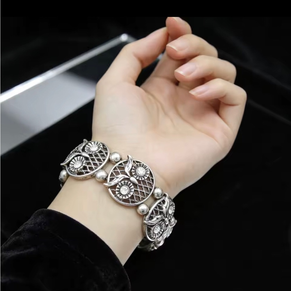 Silver Owl Motif Women's Bracelet